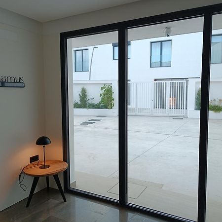 Hotel Apartamentos Hamus Кониль-де-ла-Фронтера Экстерьер фото
