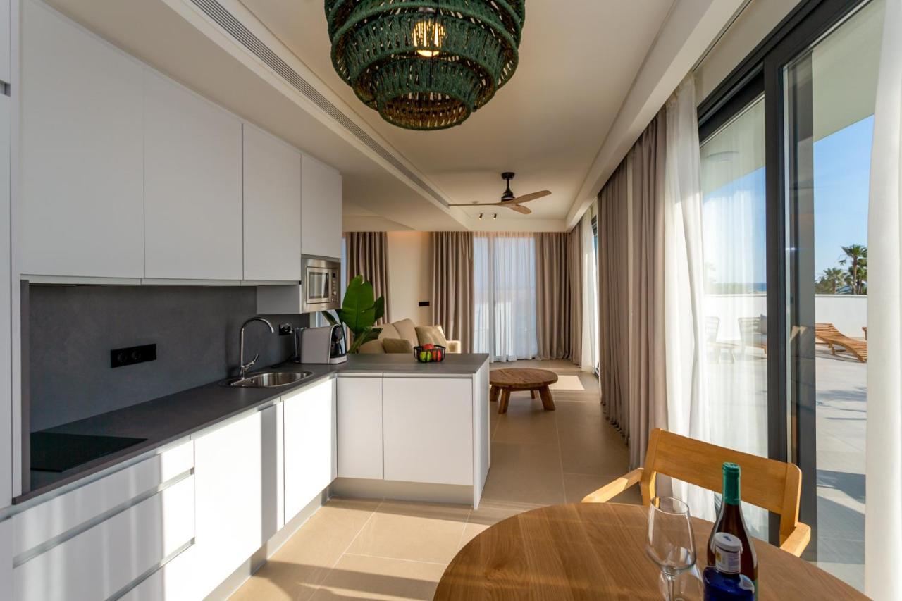 Hotel Apartamentos Hamus Кониль-де-ла-Фронтера Экстерьер фото